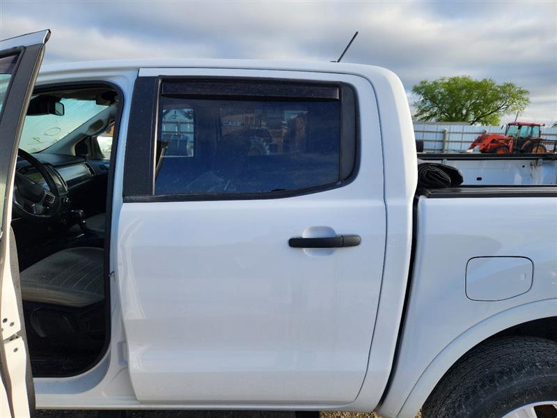 https://f005.backblazeb2.com/file/img-partshotlines-com/Inventory/EX441/Vehicle/233906_07.jpg