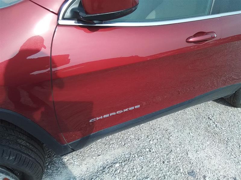 Vehicle/235524_09.jpg
