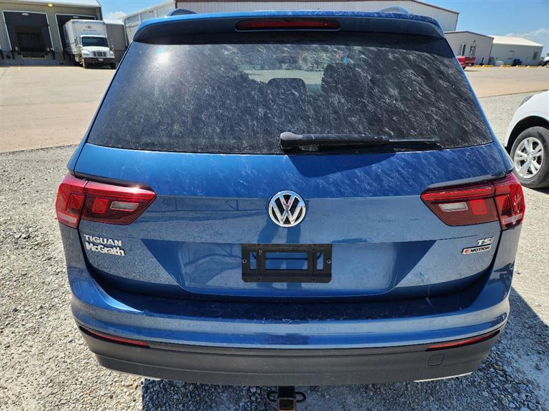 Vehicle/235708_11.jpg