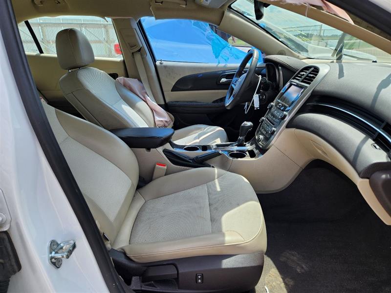 Vehicle/235995_12.jpg