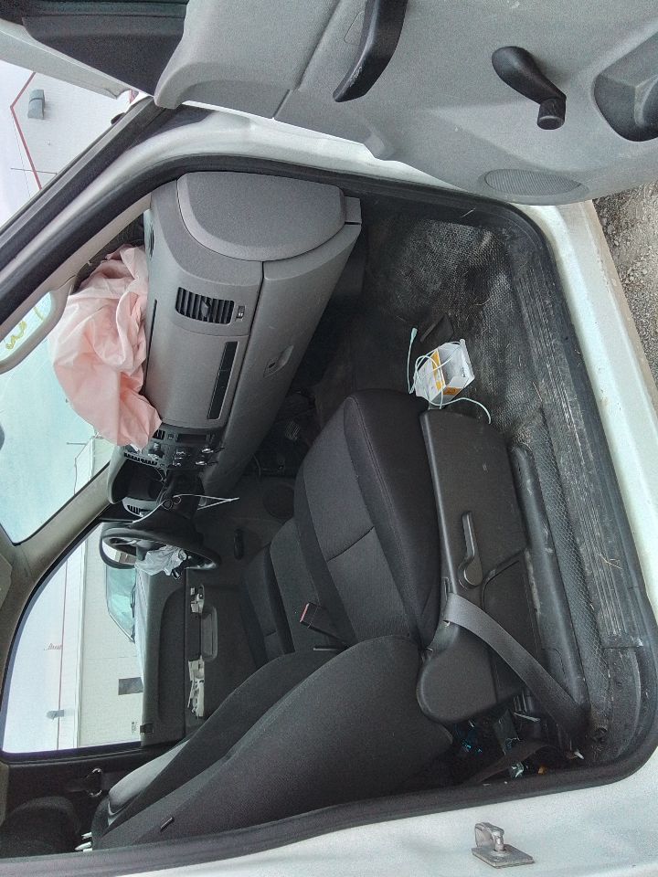 https://f005.backblazeb2.com/file/img-partshotlines-com/Inventory/EX441/Vehicle/237742_11.jpg