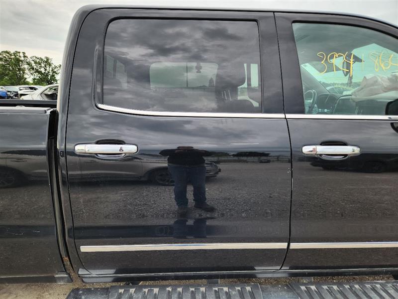 Vehicle/237803_11.jpg