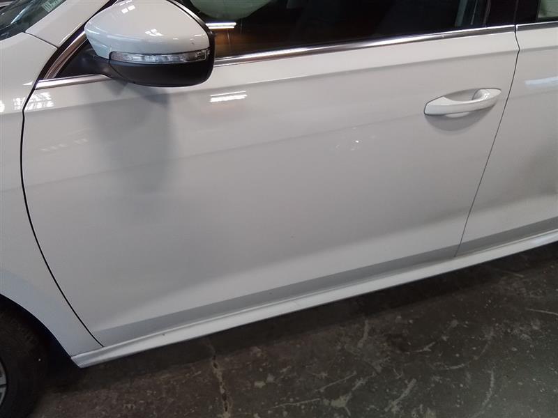 Vehicle/238154_08.jpg