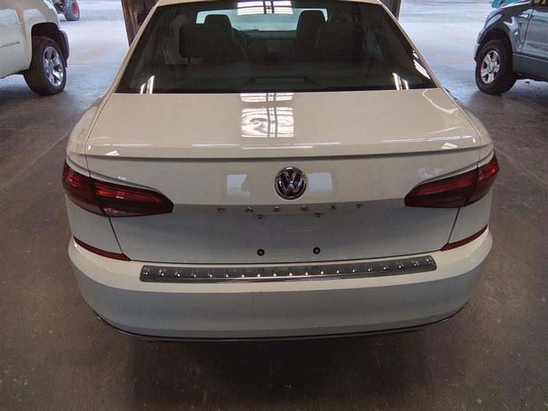 Vehicle/238154_09.jpg