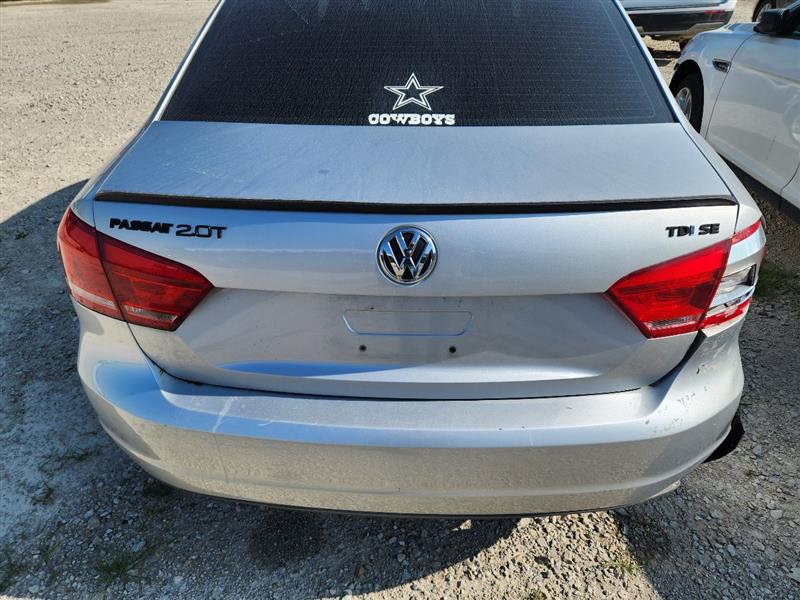 Vehicle/238611_11.jpg
