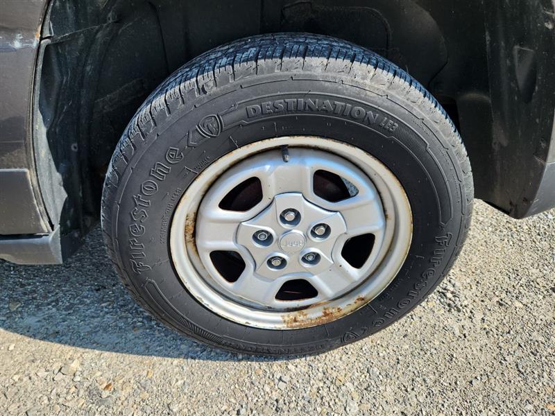 Vehicle/239827_07.jpg