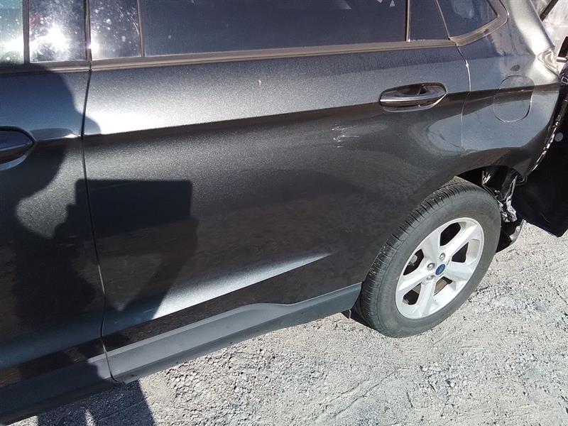 Vehicle/240975_08.jpg