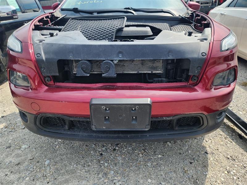 Vehicle/241280_08.jpg