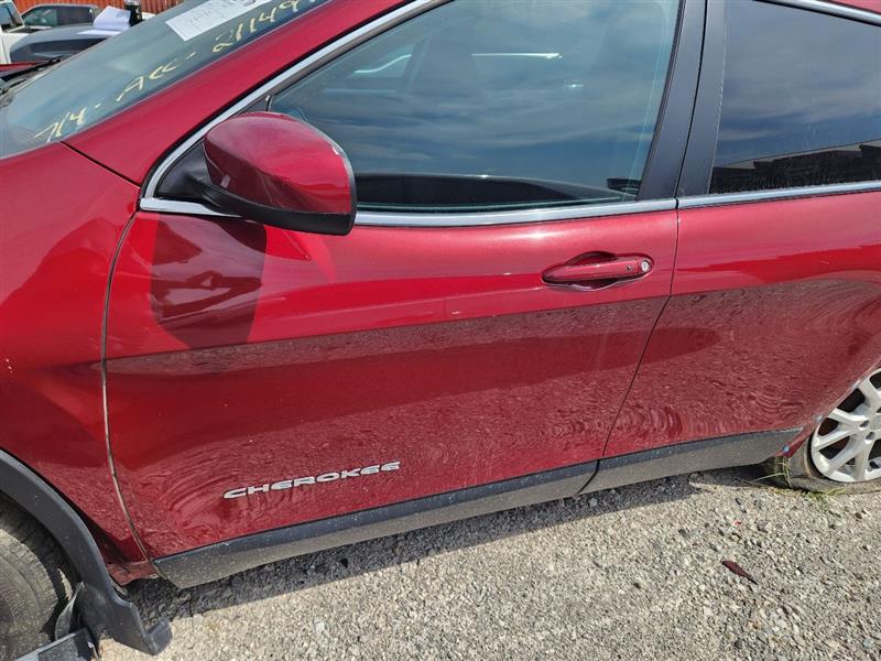 Vehicle/241280_09.jpg