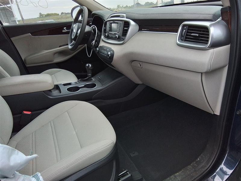Vehicle/241289_11.jpg