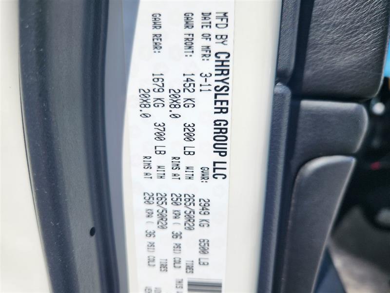 Vehicle/241766_05.jpg
