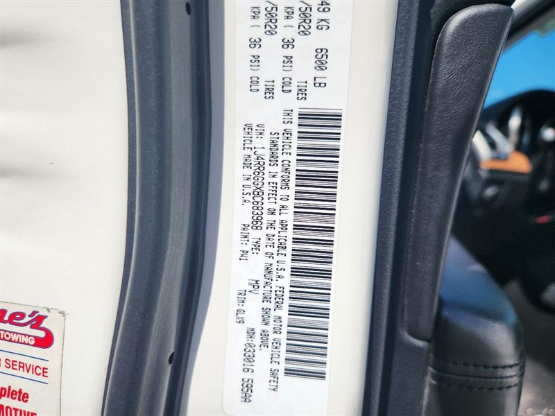 Vehicle/241766_06.jpg