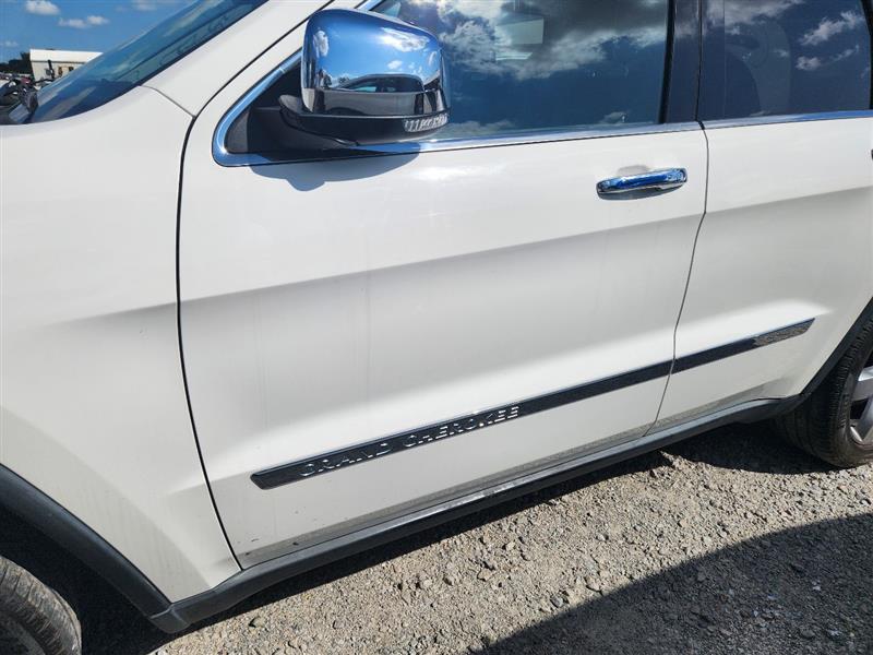 Vehicle/241766_10.jpg