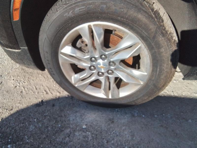 Vehicle/241941_06.jpg