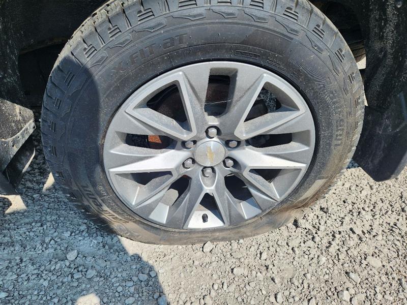 Vehicle/242233_07.jpg