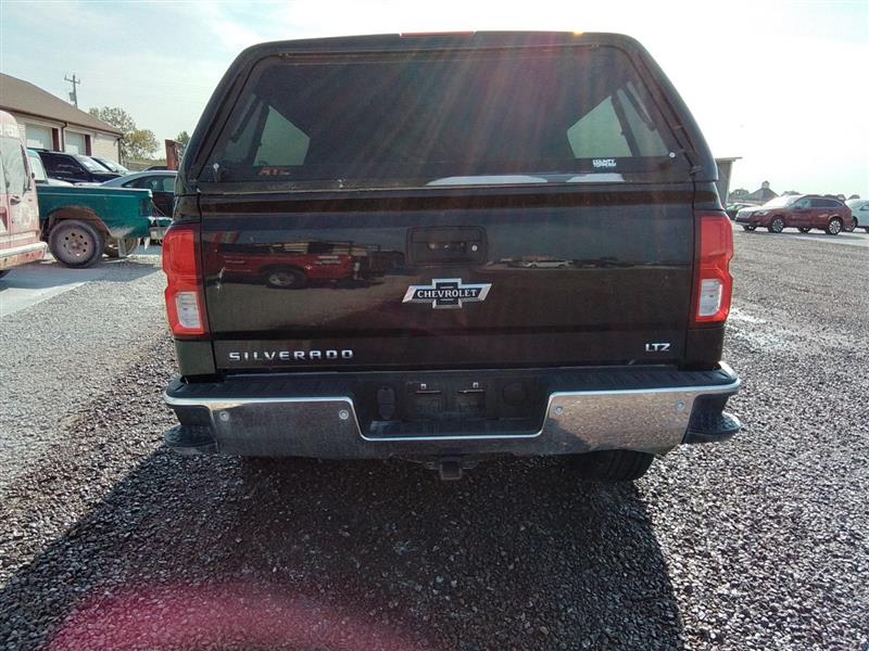 Vehicle/242732_10.jpg
