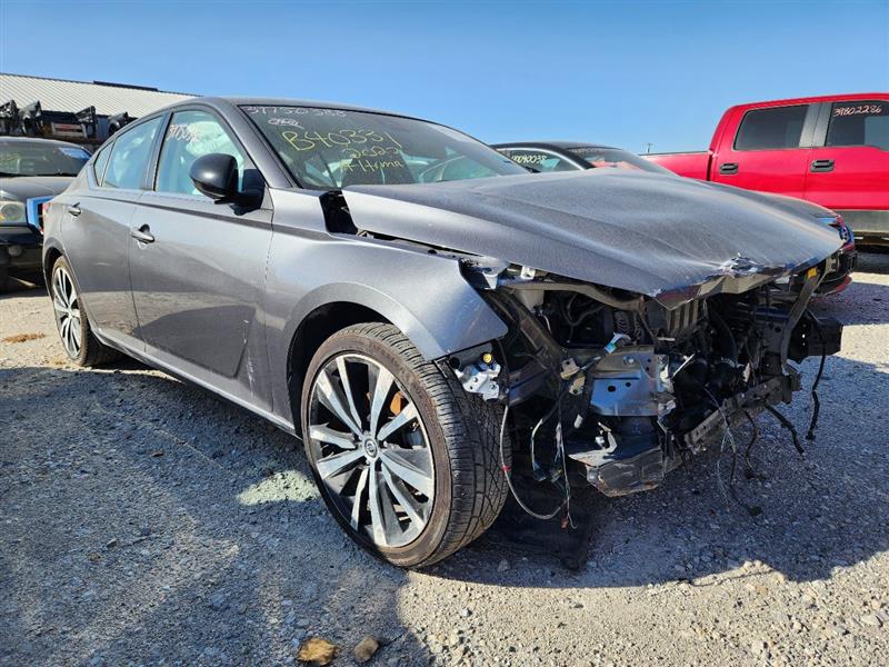 Vehicle/243081_04.jpg