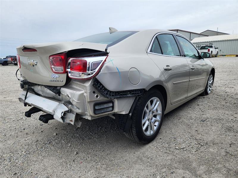 Vehicle/243527_03.jpg