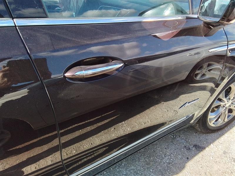 Vehicle/243554_11.jpg