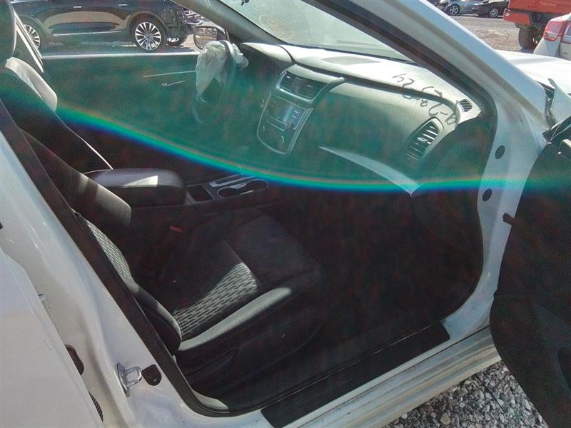 Vehicle/243619_12.jpg