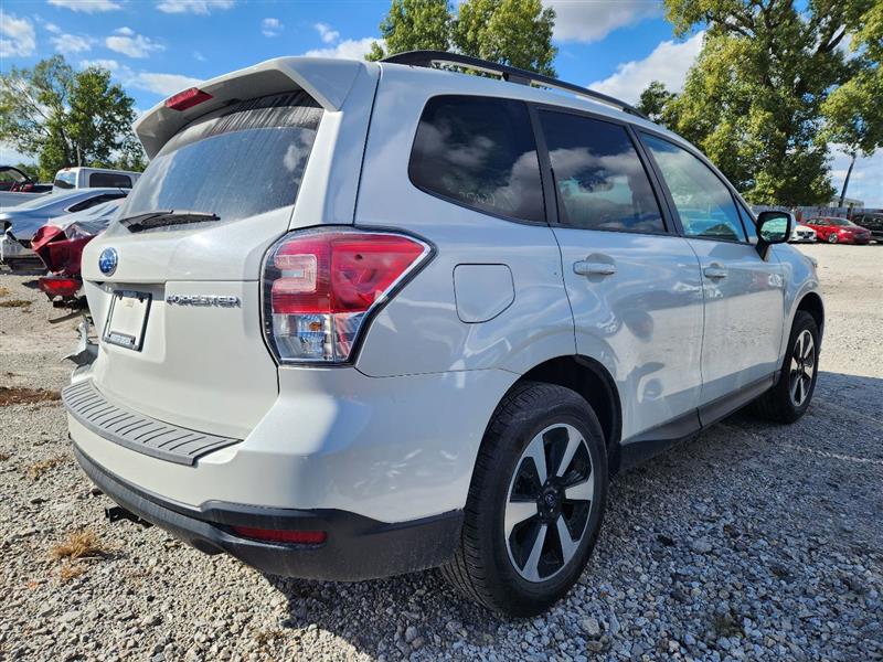 Vehicle/243631_03.jpg