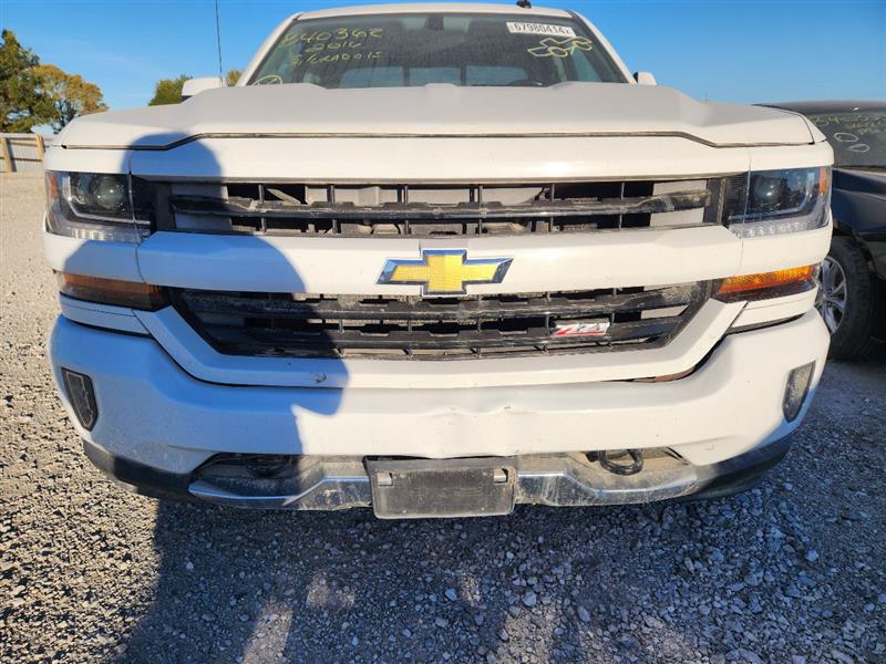 Vehicle/244542_09.jpg