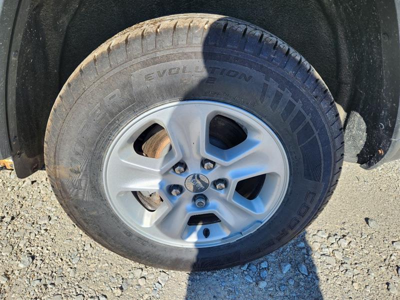 Vehicle/245318_07.jpg