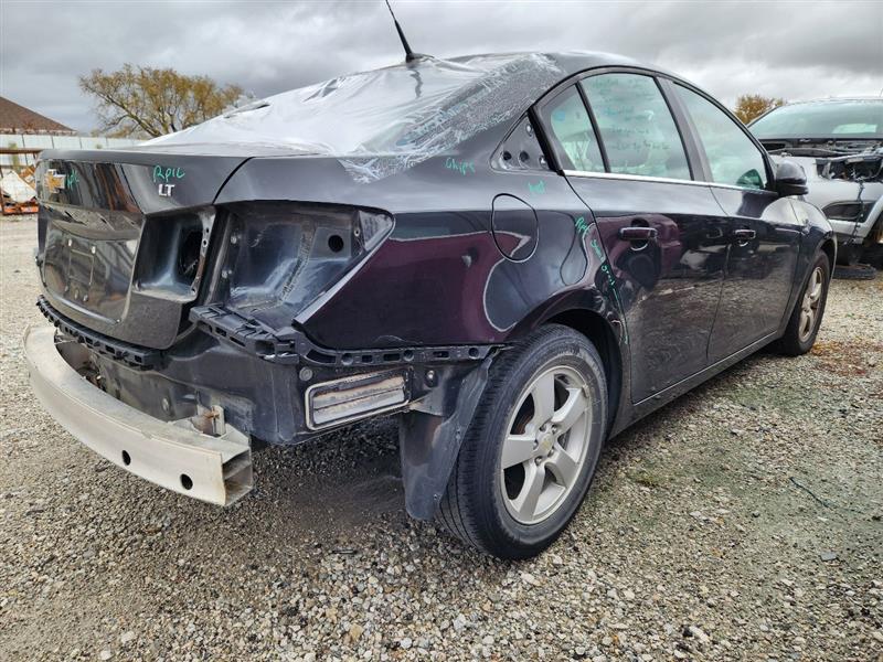 Vehicle/245399_03.jpg