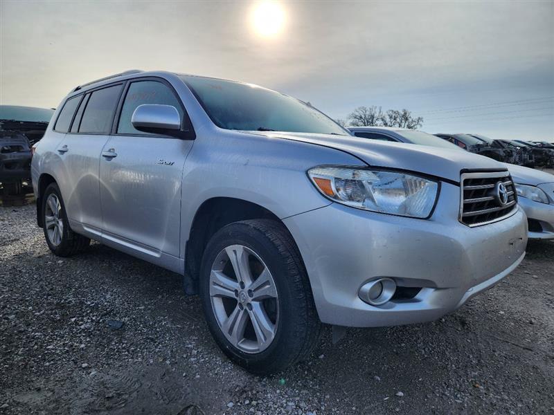 Vehicle/245456_04.jpg