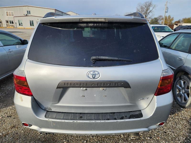 Vehicle/245456_10.jpg