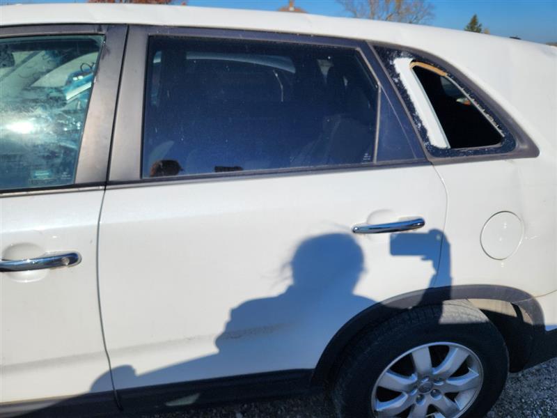 https://f005.backblazeb2.com/file/img-partshotlines-com/Inventory/EX441/Vehicle/245506_08.jpg