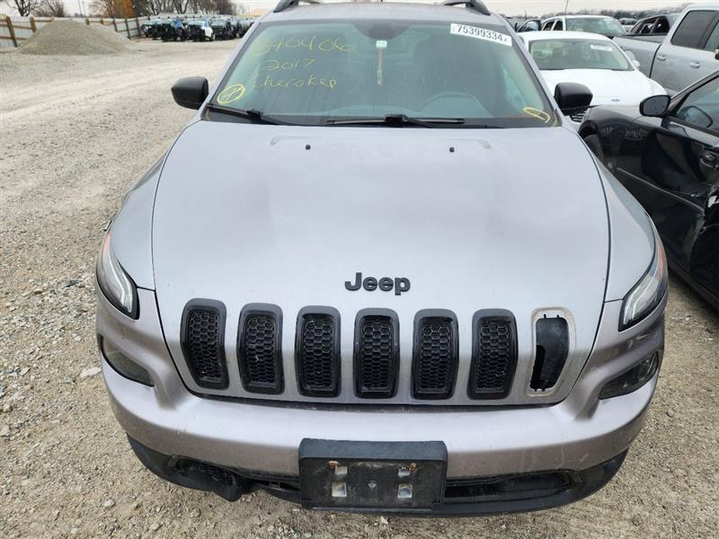 Vehicle/245525_08.jpg