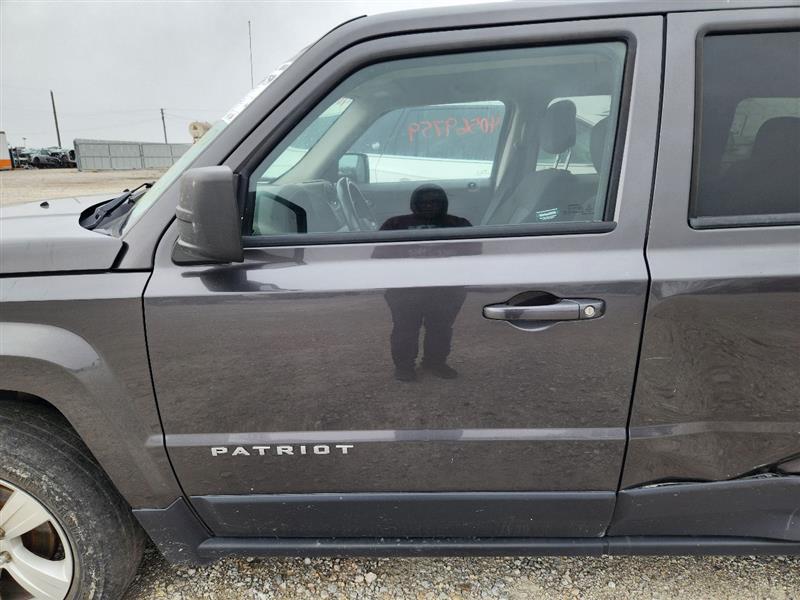 Vehicle/245563_10.jpg