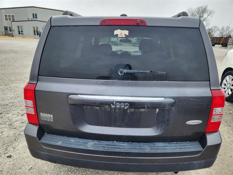 Vehicle/245563_11.jpg