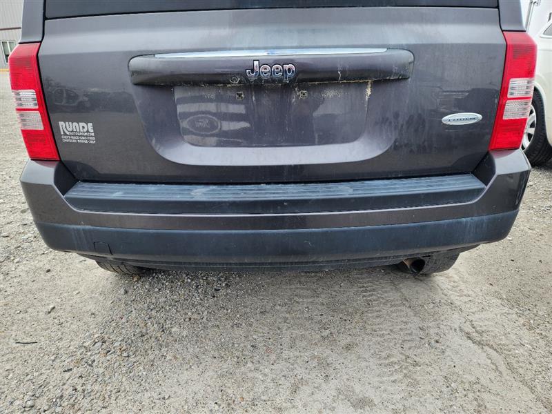 Vehicle/245563_12.jpg