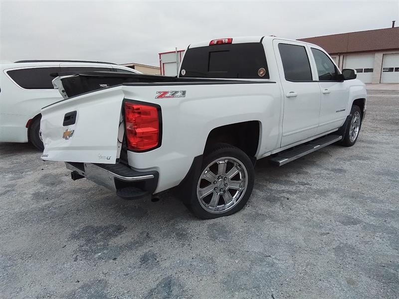 Vehicle/245590_03.jpg