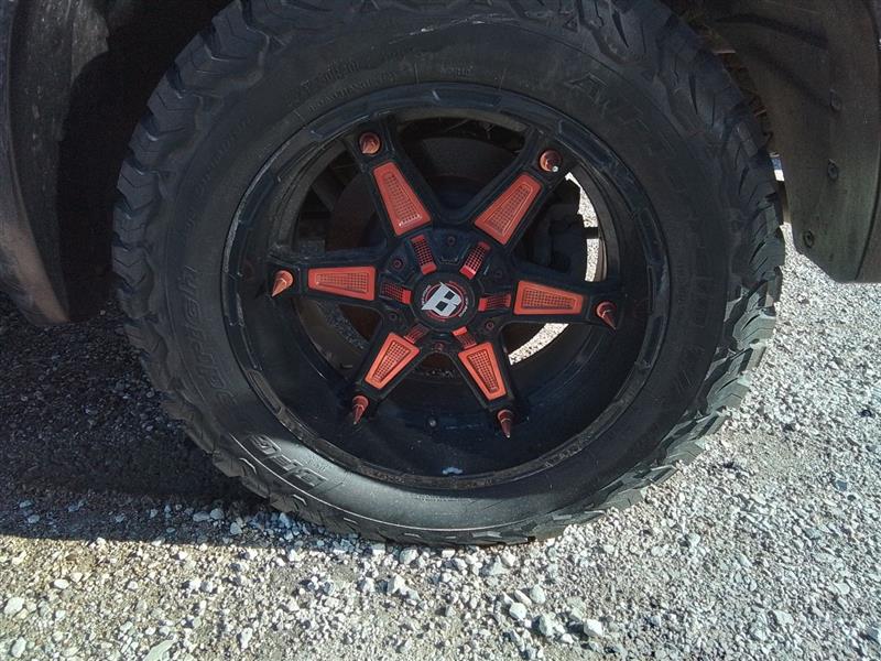 Vehicle/245625_06.jpg
