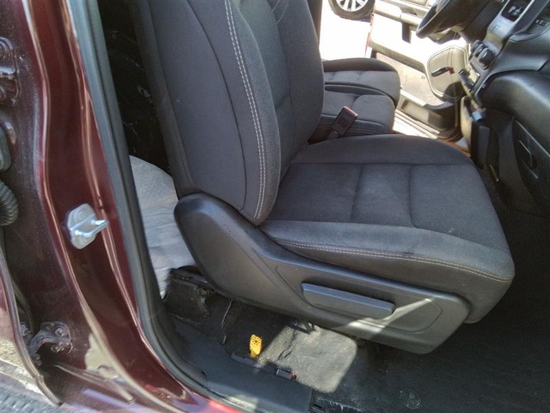 Vehicle/245625_12.jpg