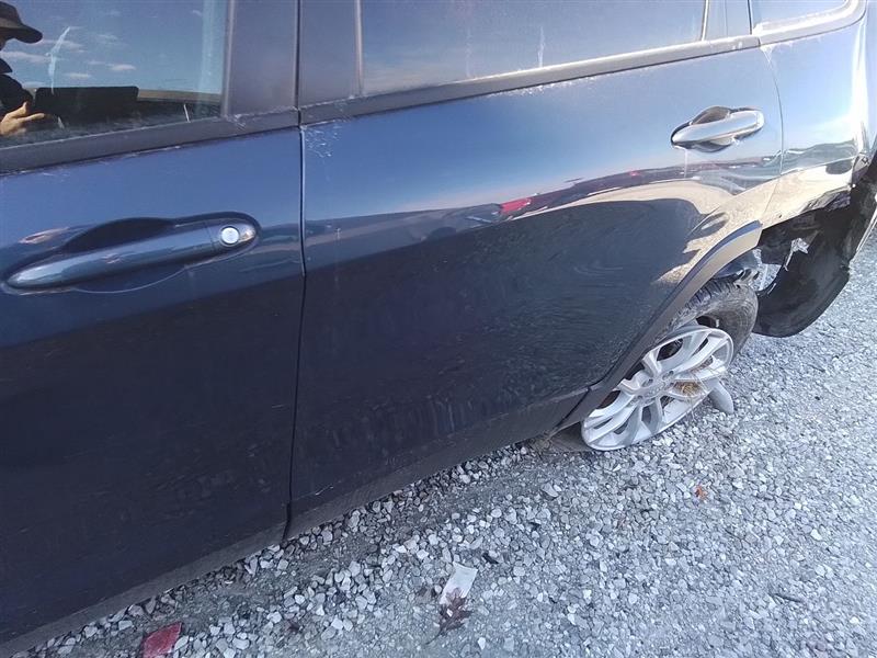 Vehicle/245626_08.jpg