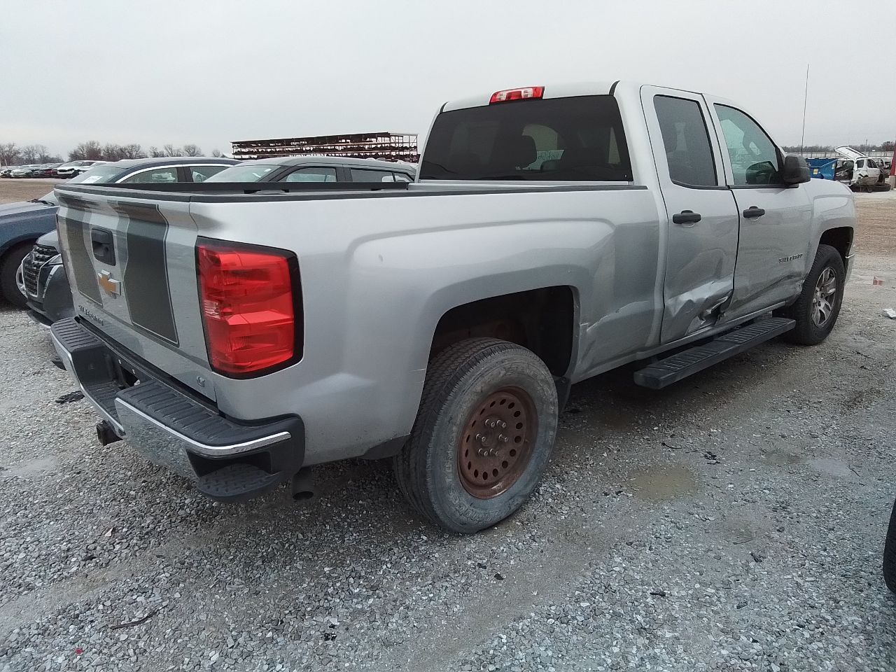 Vehicle/245689_03.jpg