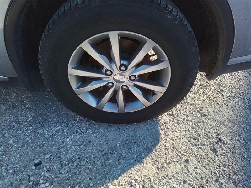 Vehicle/245709_06.jpg
