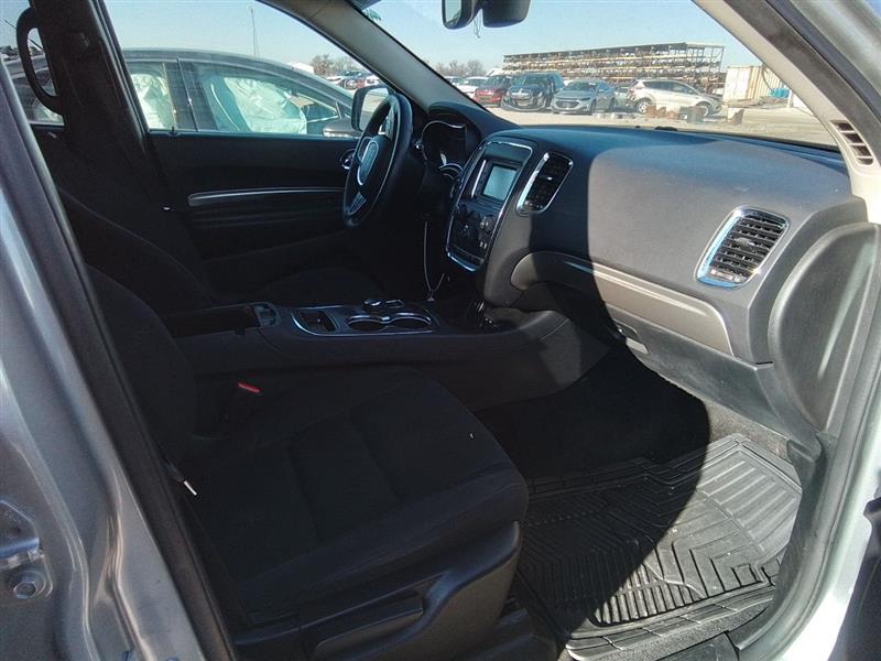 Vehicle/245709_12.jpg