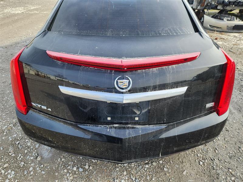 Vehicle/245723_09.jpg