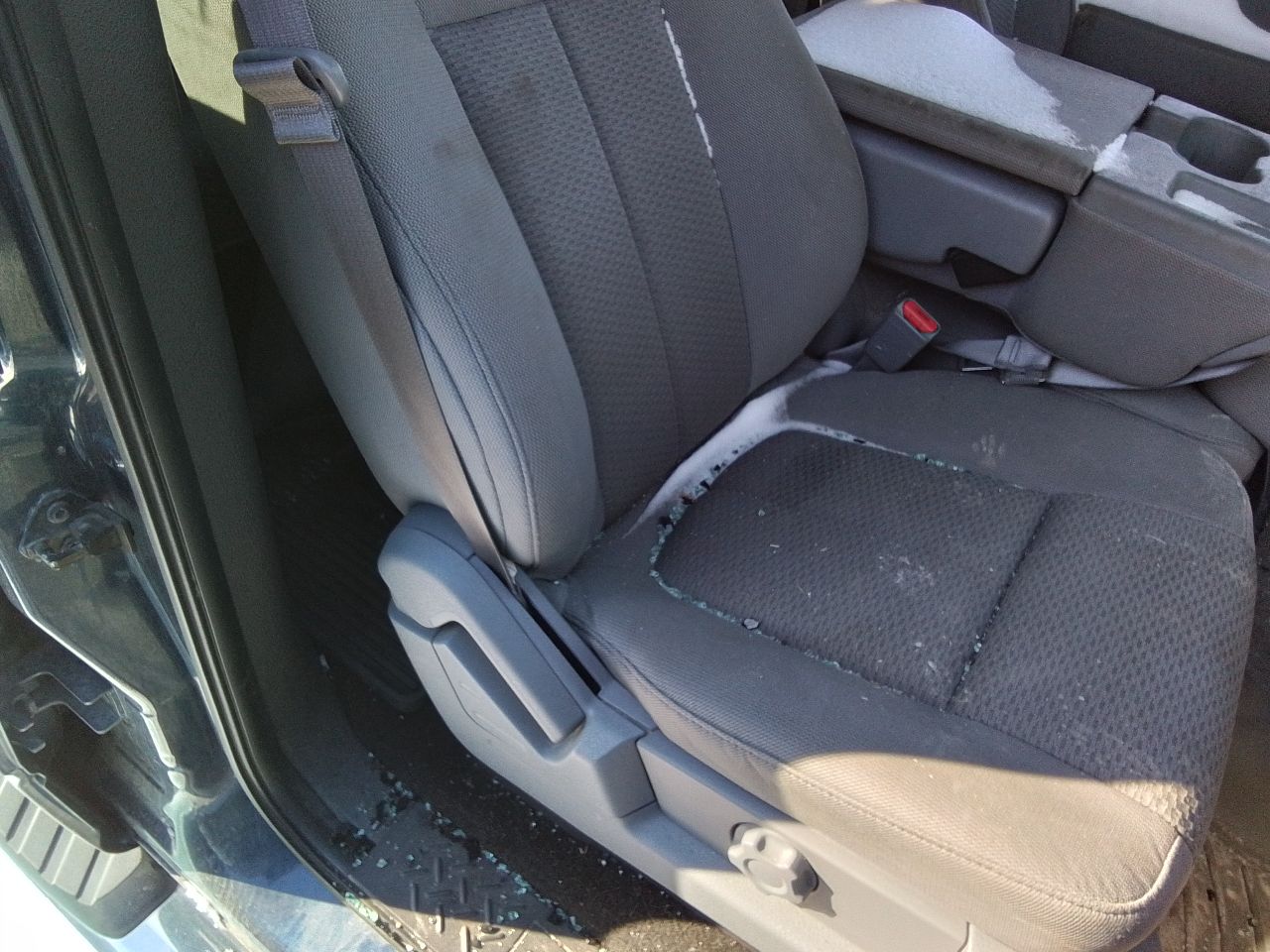 https://f005.backblazeb2.com/file/img-partshotlines-com/Inventory/EX441/Vehicle/245820_11.jpg