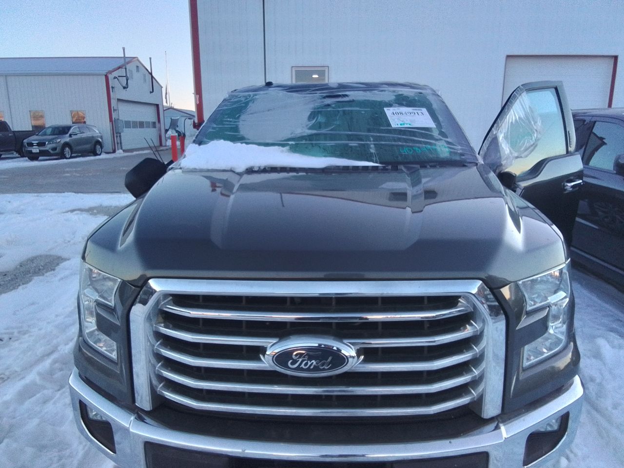Vehicle/245823_07.jpg