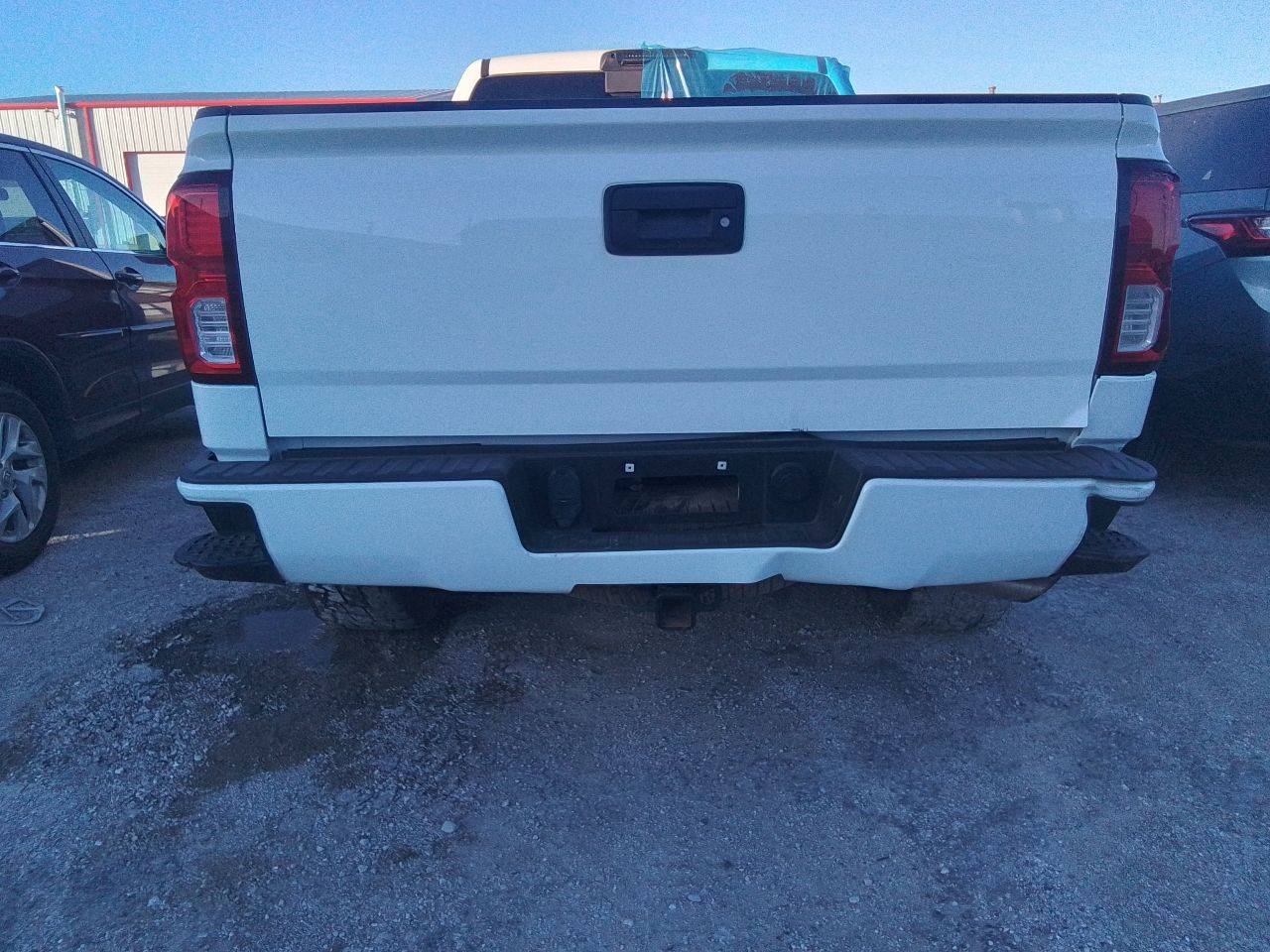Vehicle/245915_10.jpg