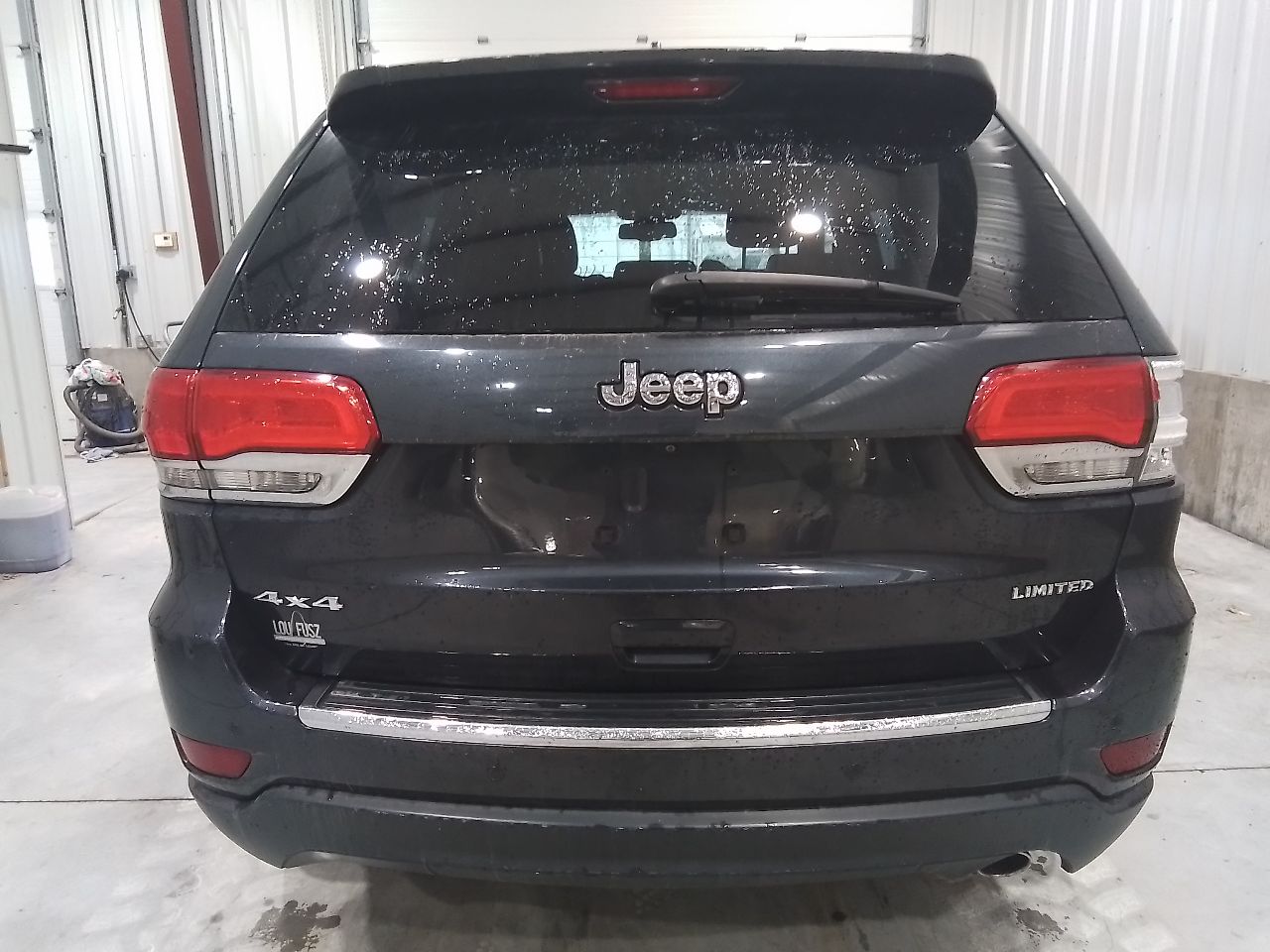 Vehicle/245922_10.jpg
