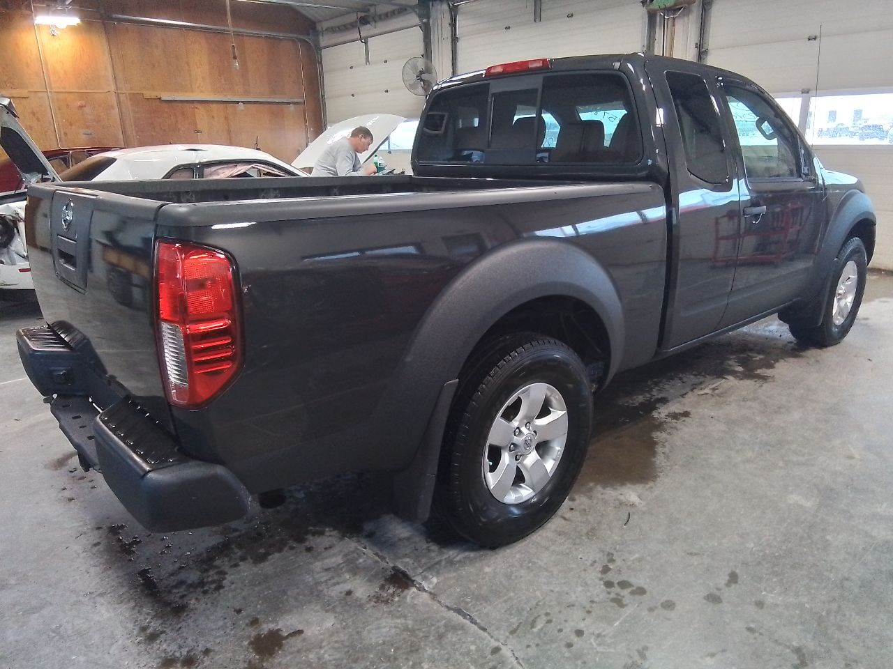 Vehicle/246042_03.jpg
