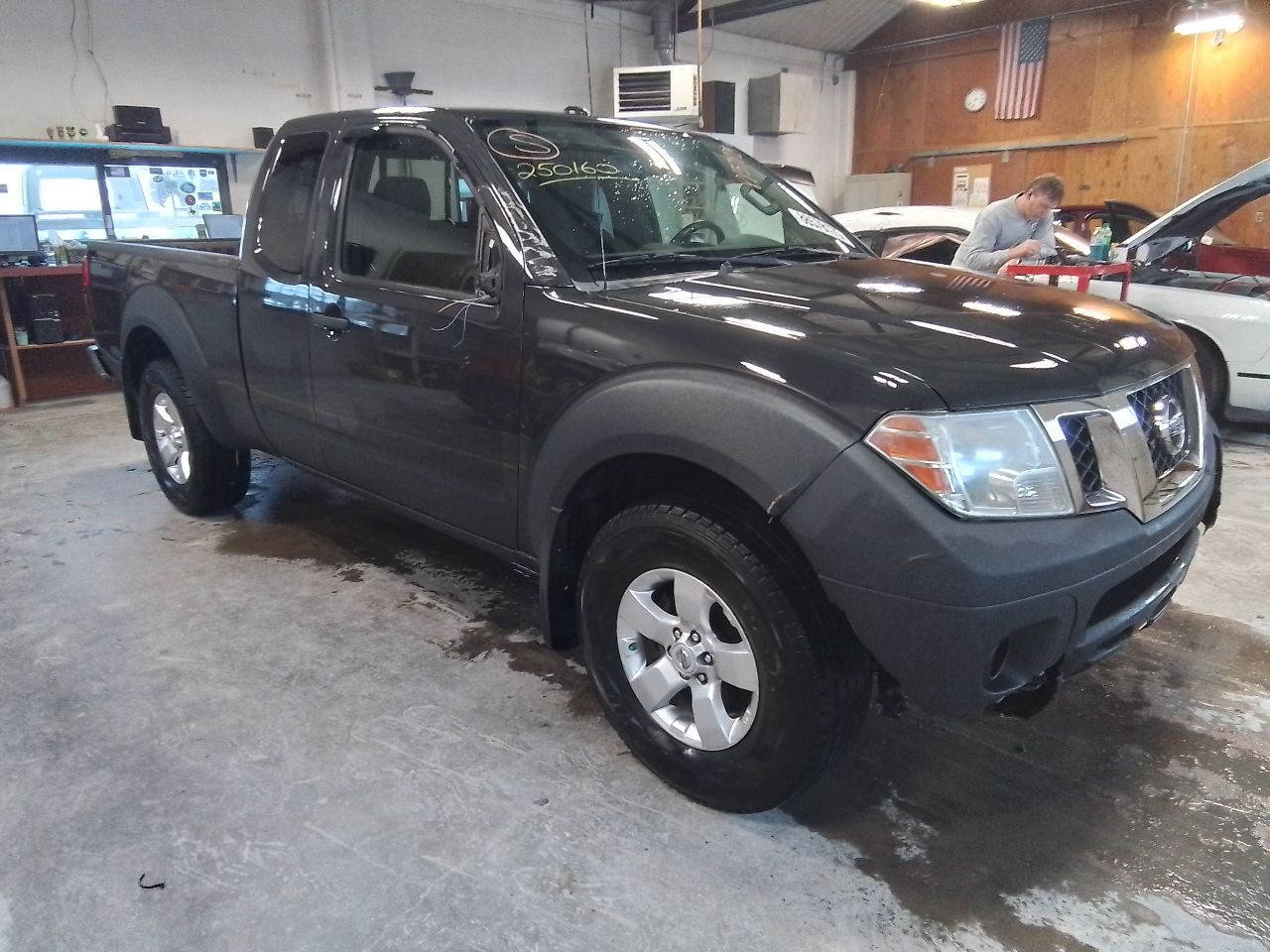 Vehicle/246042_04.jpg