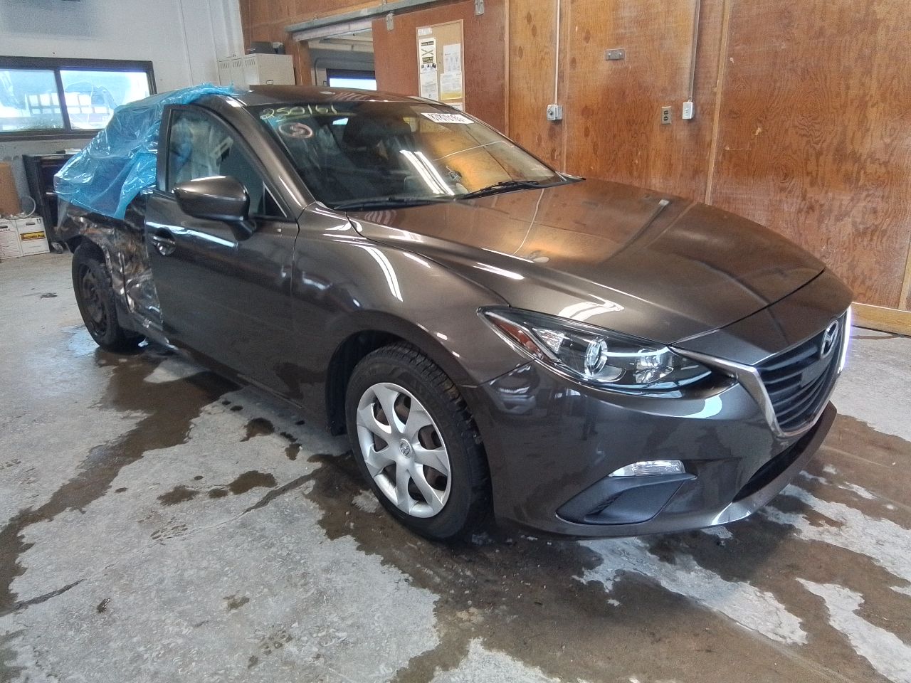 Vehicle/246043_04.jpg